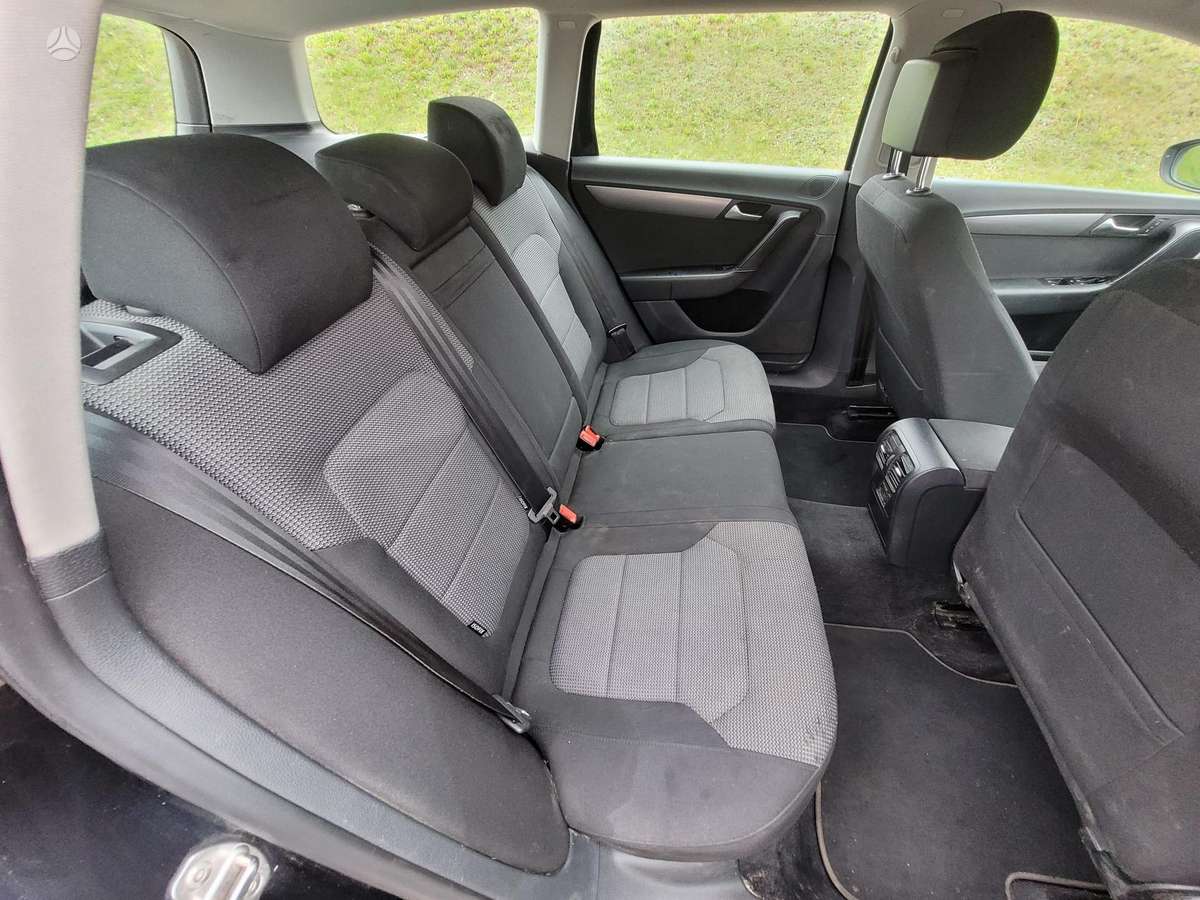 Volkswagen Passat 2014 — photo 23