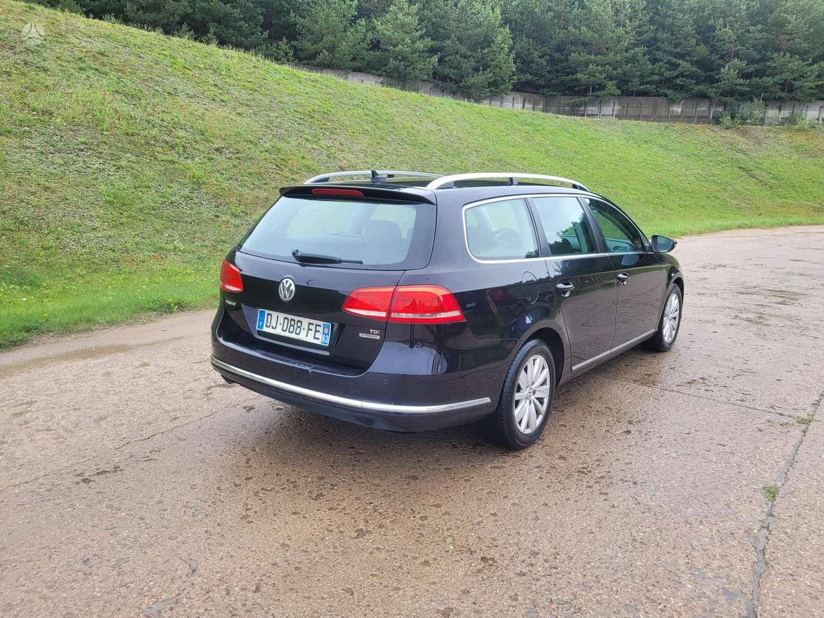 Volkswagen Passat 2014 — interior