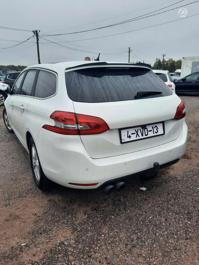 Peugeot 308 2014 — engine 1560 cm³, 120 HP (88kW)