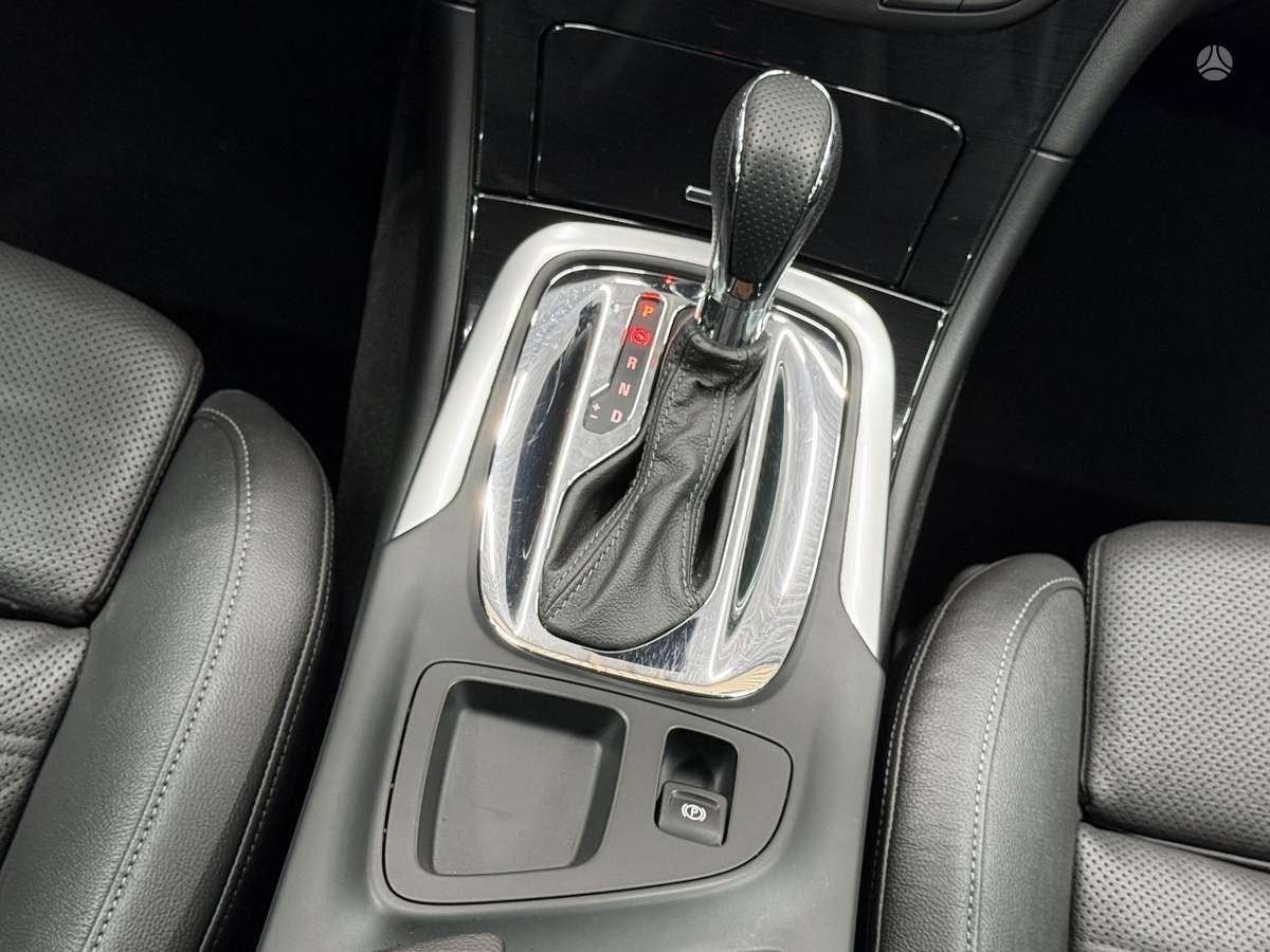 Opel Insignia 2015 — фото 32