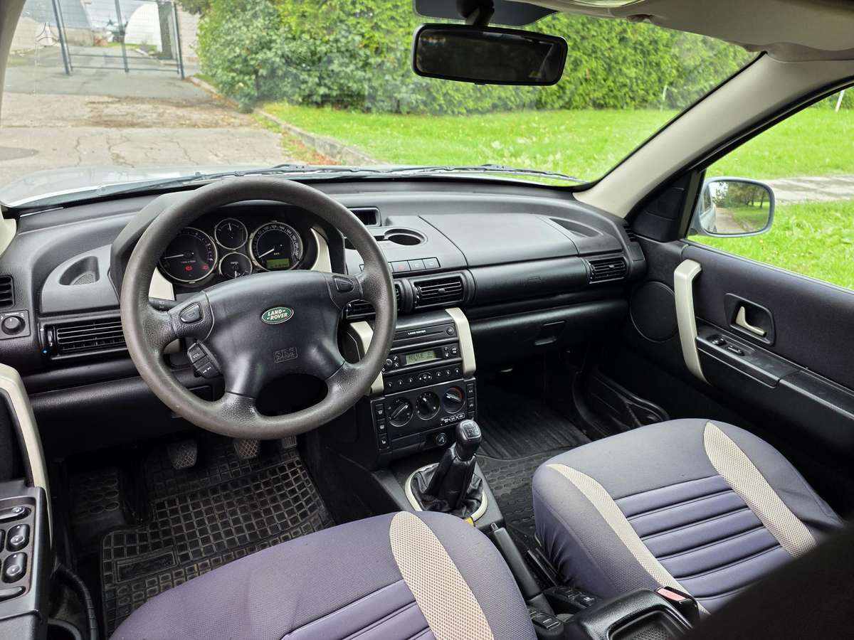 Land Rover 2005 — photo 7