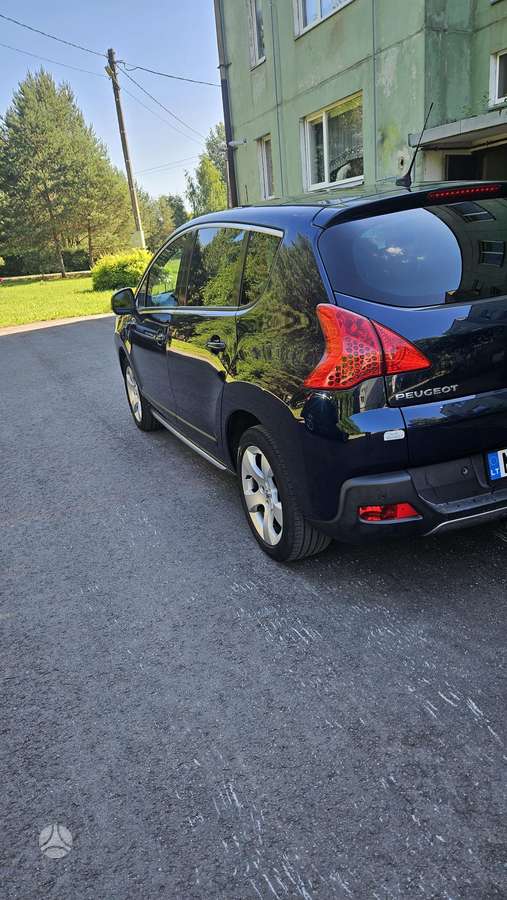 Peugeot 3008 2010 — engine 1560 cm³, 109 HP (80kW)