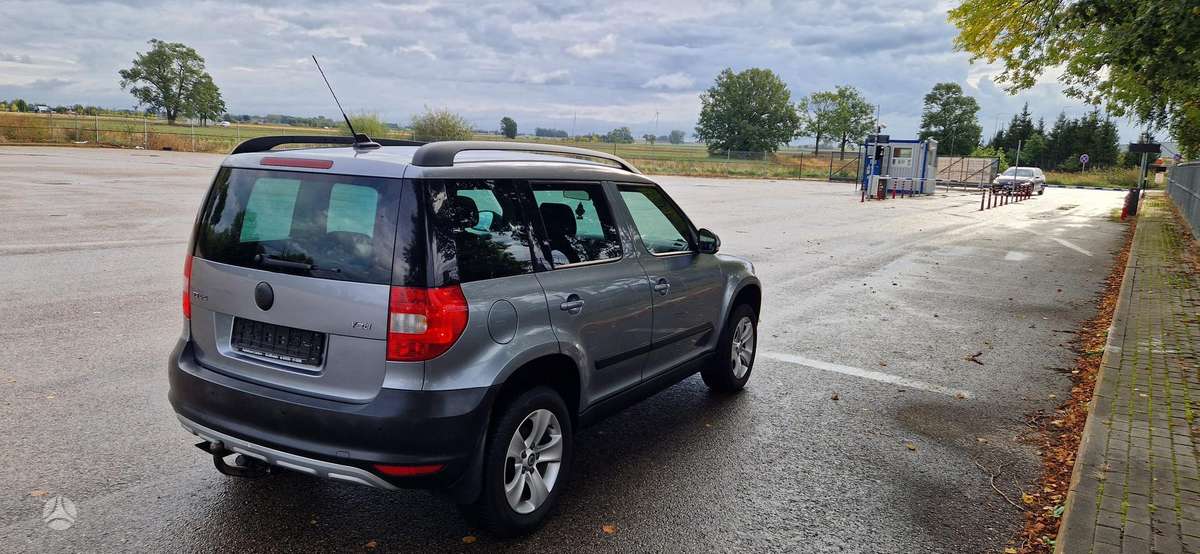 Skoda Yeti 2010 — салон