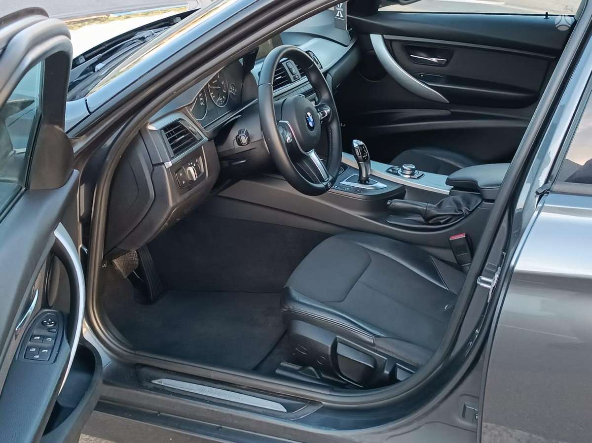BMW 320 2012 — photo 13