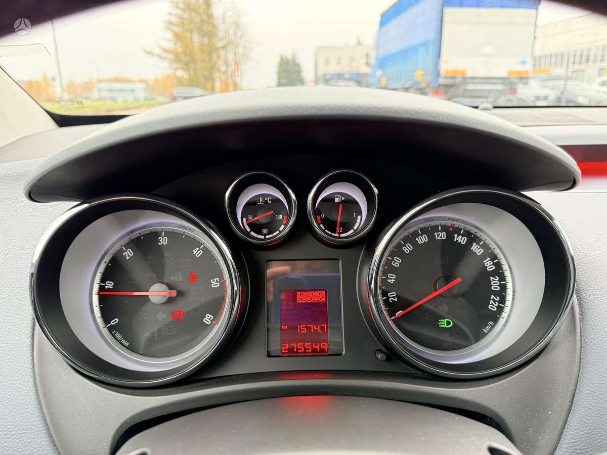 Opel Meriva 2011 — photo 18