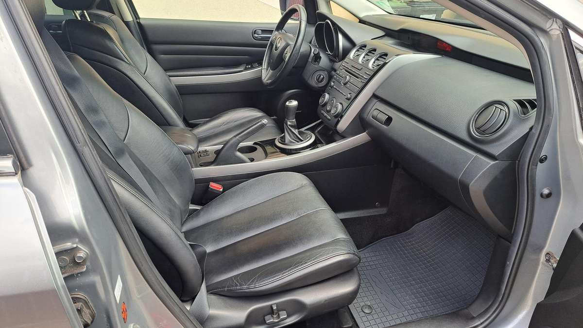 Mazda CX-7 2011 — photo 10