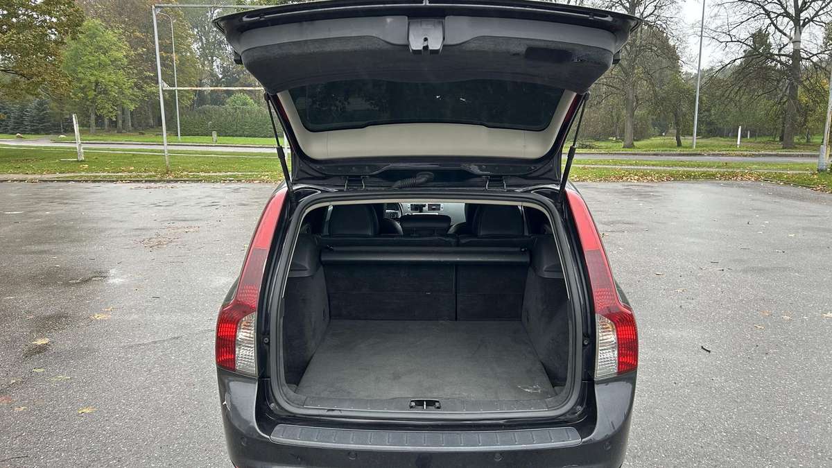 Volvo V50 2007 — photo 17