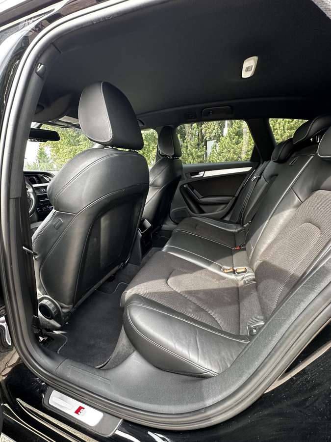 Audi A4 2011 — photo 14
