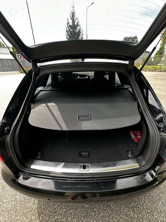 Audi A4 2011 — photo 16