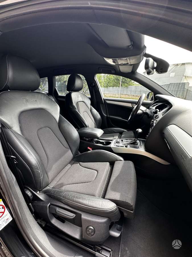 Audi A4 2011 — photo 21
