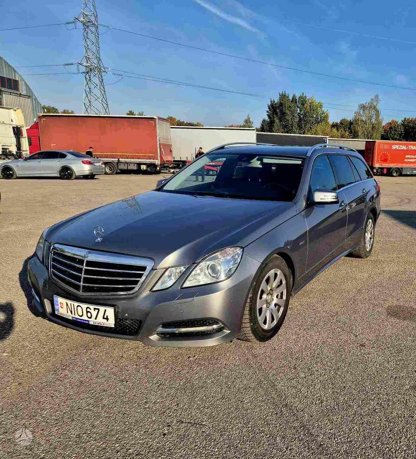Mercedes-Benz E200 2012 — vehicle for AFU Ukraine