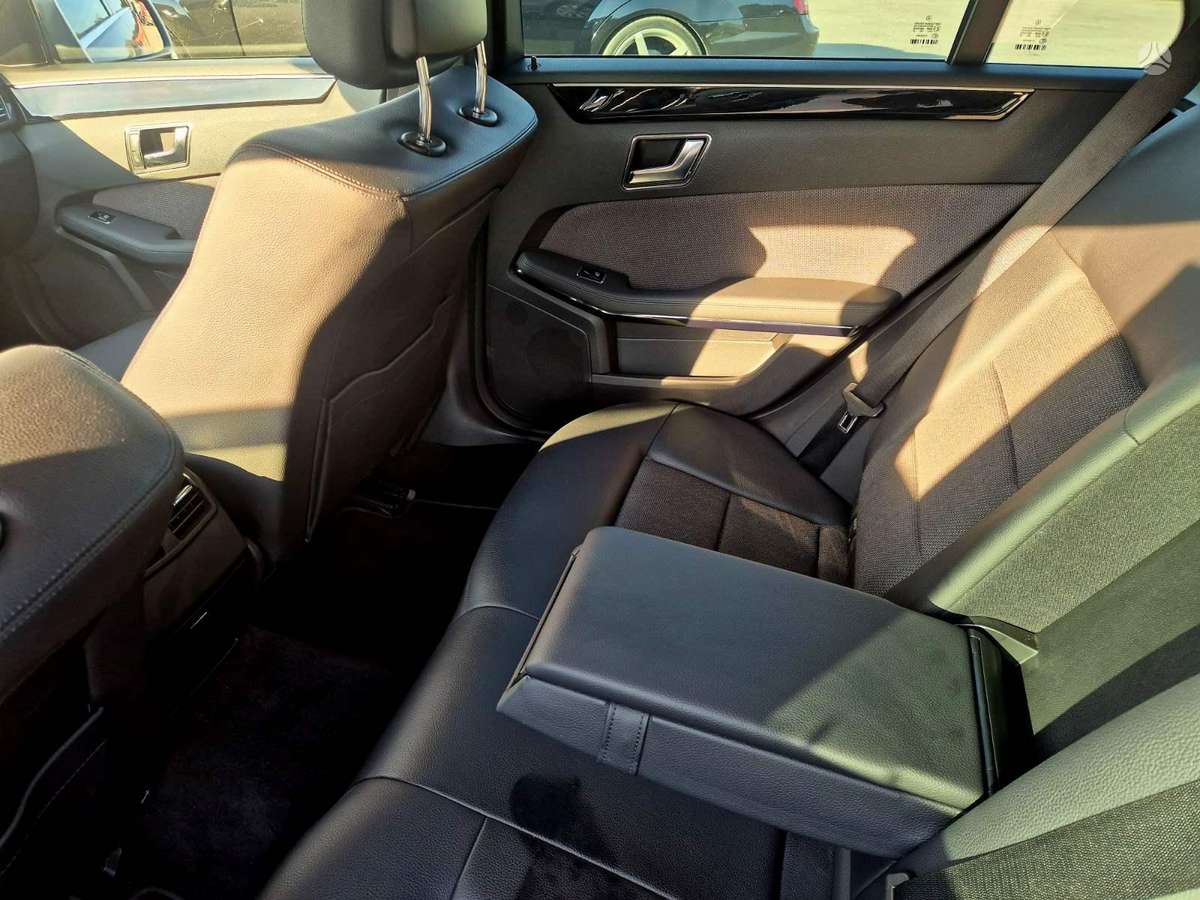Mercedes-Benz E200 2012 — photo 6