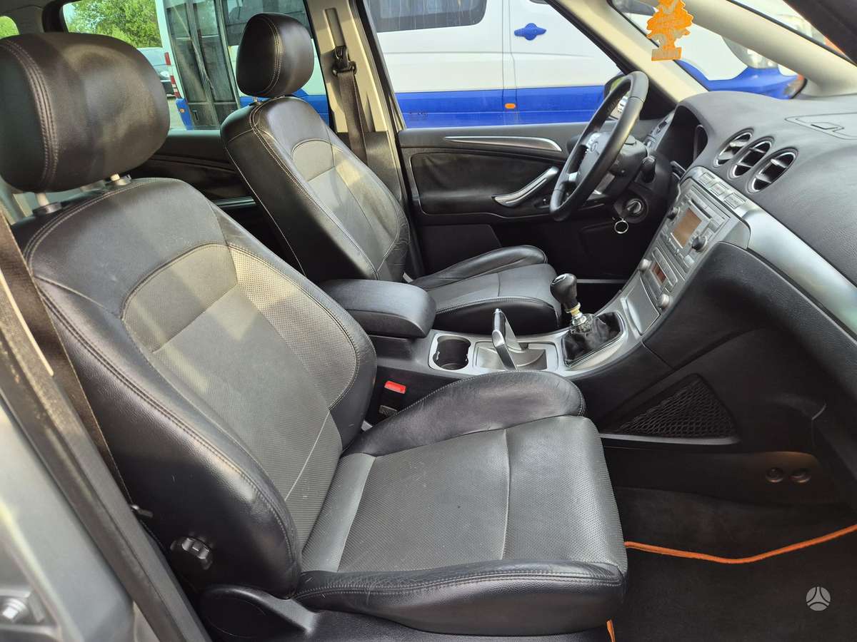 Ford S-MAX 2006 — photo 18