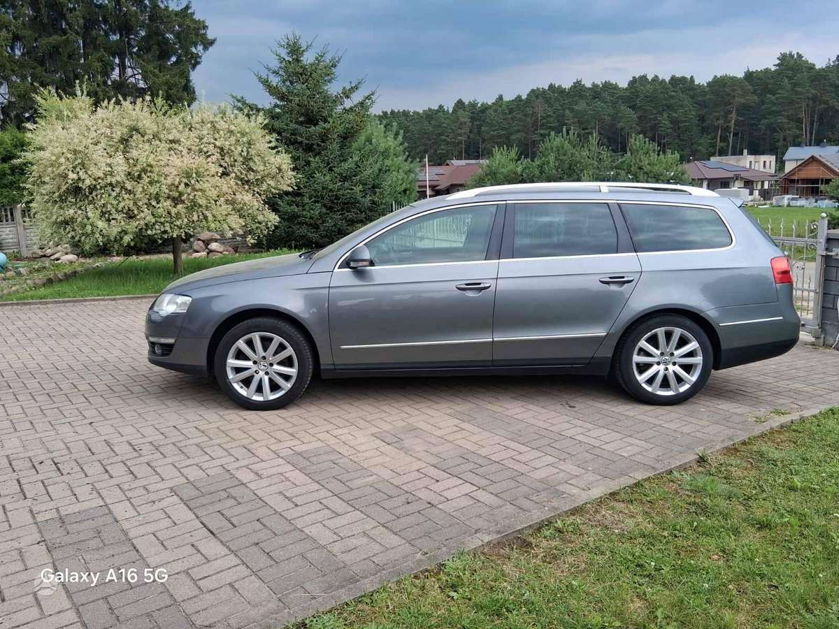 Volkswagen Passat 2009 — photo 17