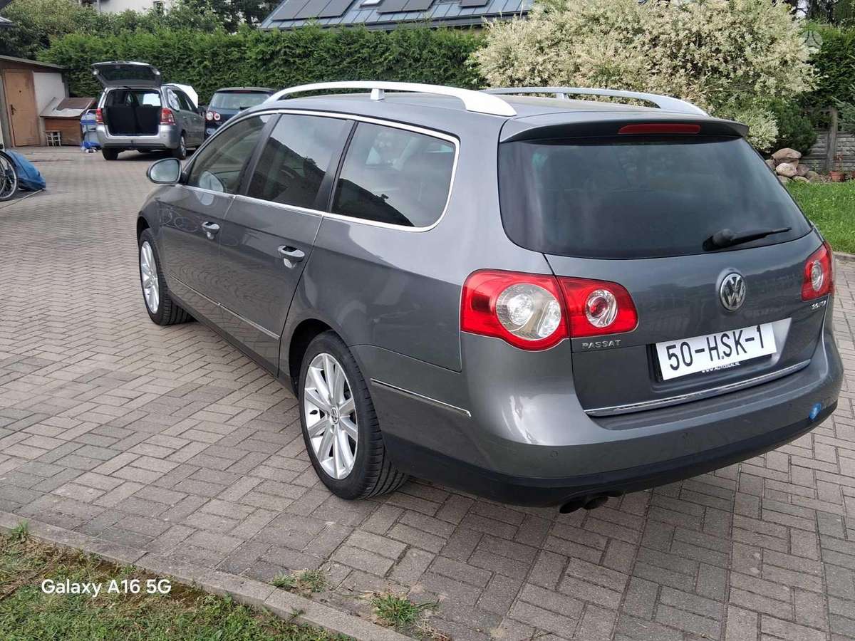 Volkswagen Passat 2009 — photo 7