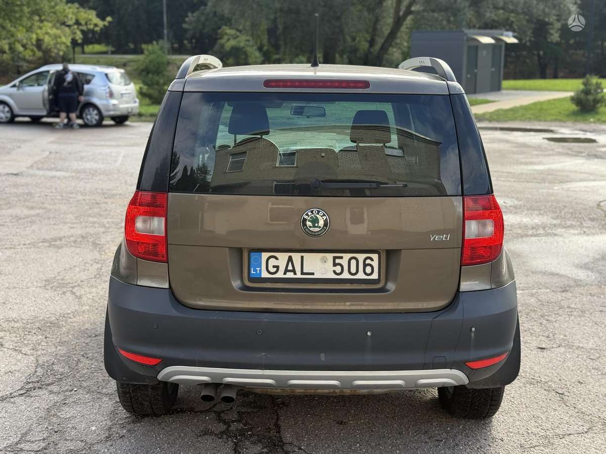 Skoda Yeti 2012 — двигун 1968 cm³, 110 HP (81kW)