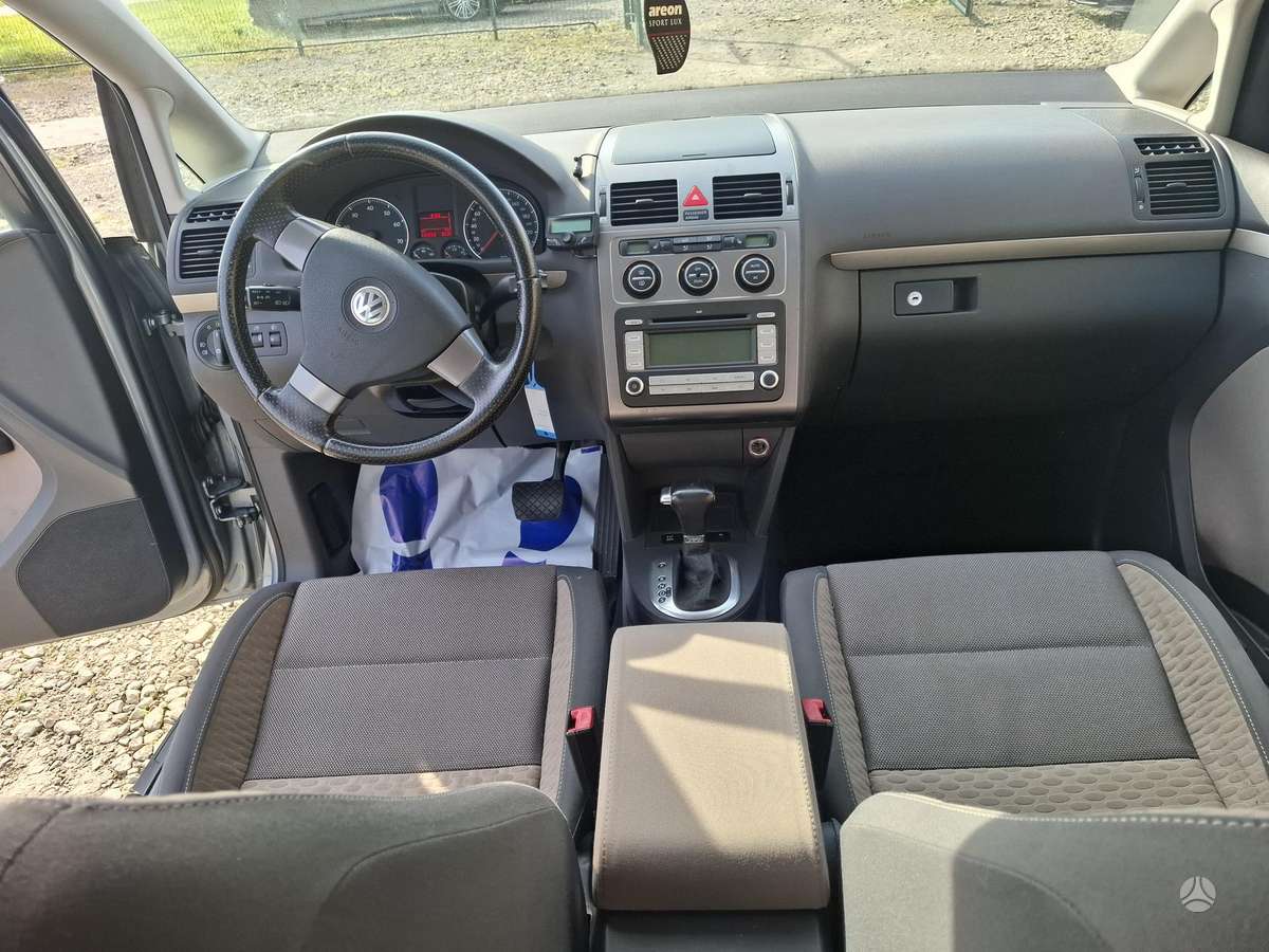 Volkswagen Touran 2007 — photo 10