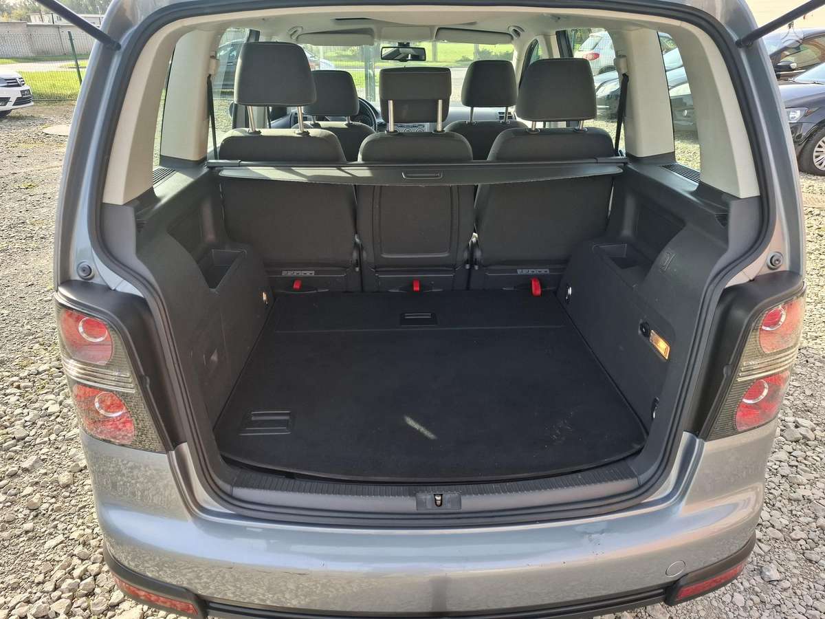 Volkswagen Touran 2007 — photo 16