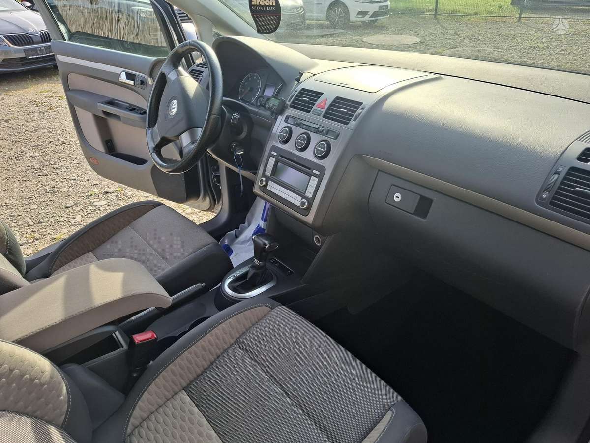 Volkswagen Touran 2007 — photo 9