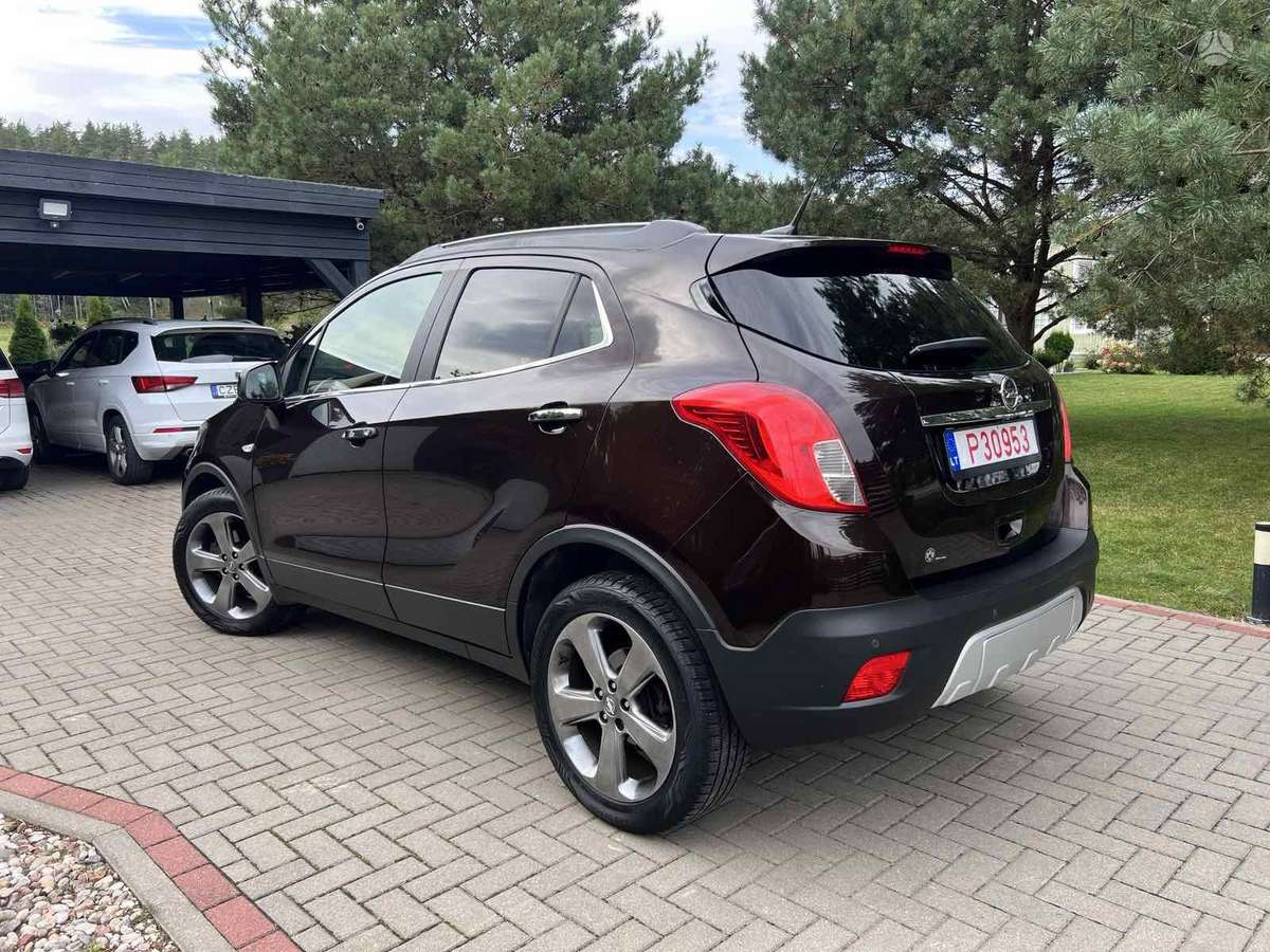 Opel Mokka 2014 — rear view