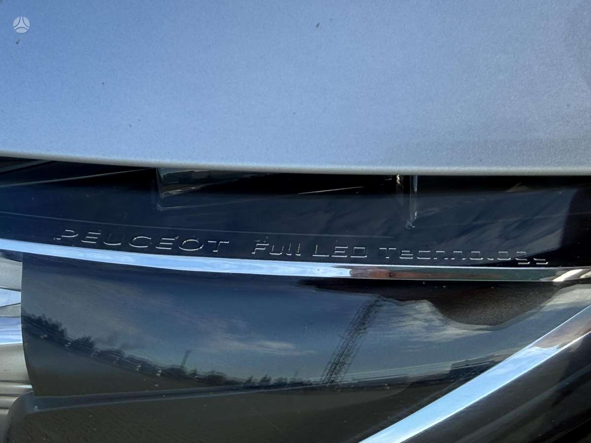 Peugeot 308 2015 — photo 10