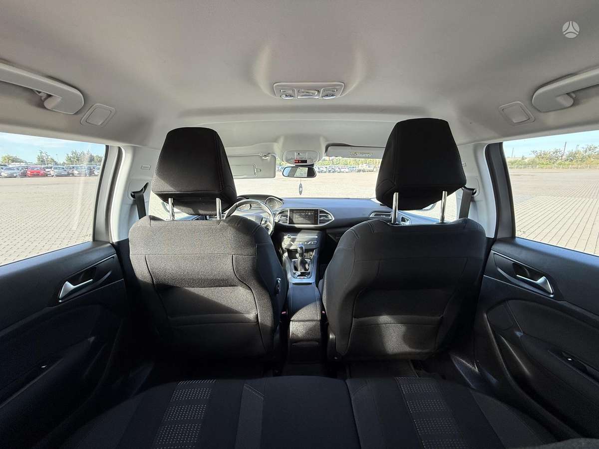 Peugeot 308 2015 — photo 21