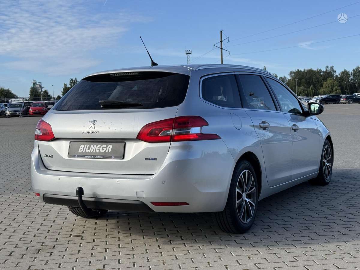 Peugeot 308 2015 — photo 6
