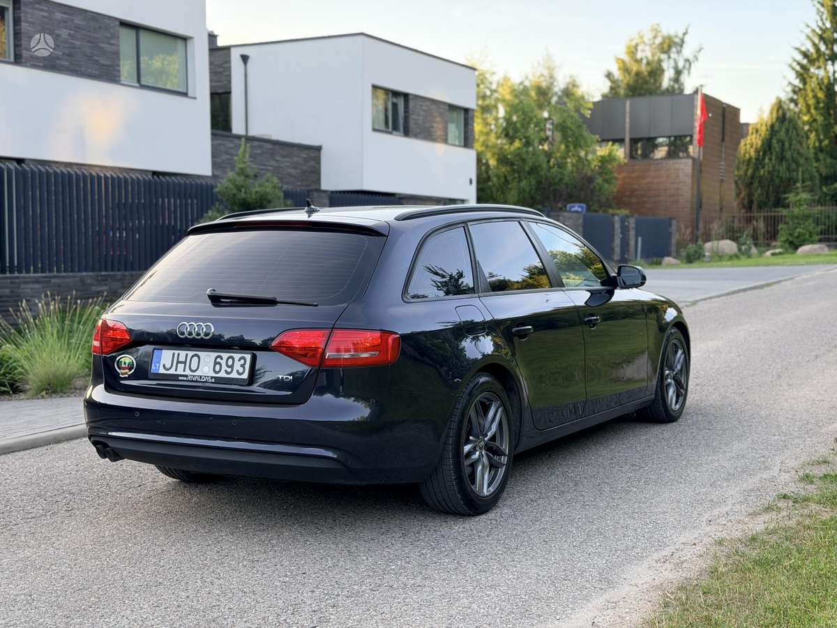 Audi A4 2012 — photo 6