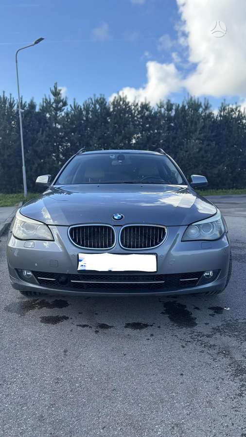 BMW 530 2009 — двигун 2993 cm³, 235 HP (173kW)