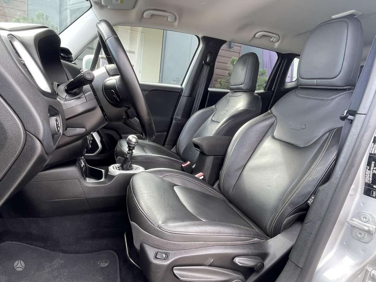 Jeep Renegade 2014 — фото 14