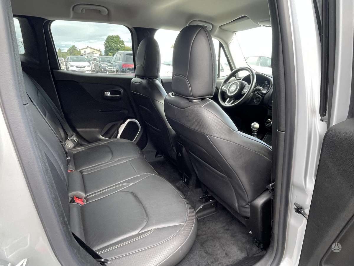 Jeep Renegade 2014 — фото 16