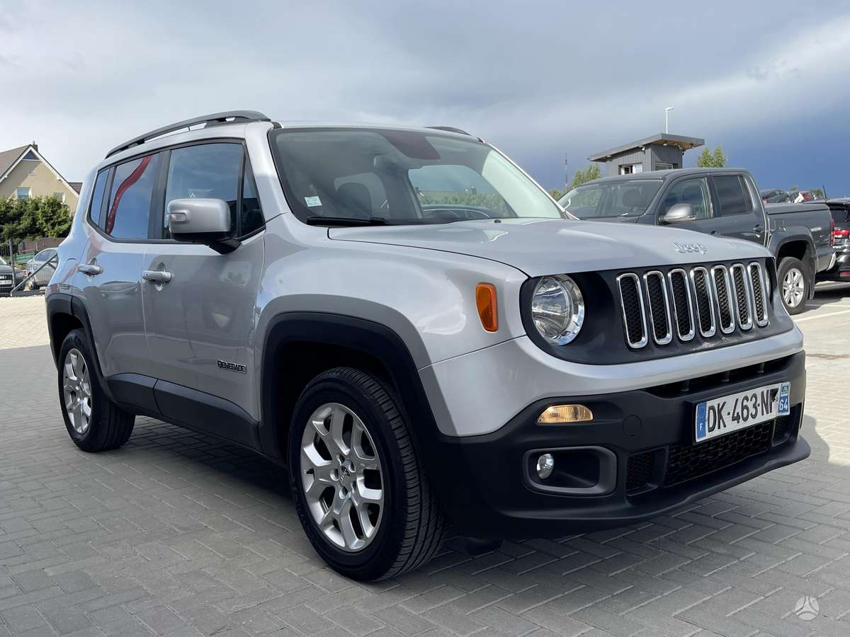 Jeep Renegade 2014 — салон