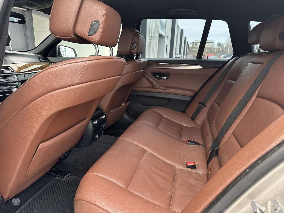 BMW 530 2011 — photo 9