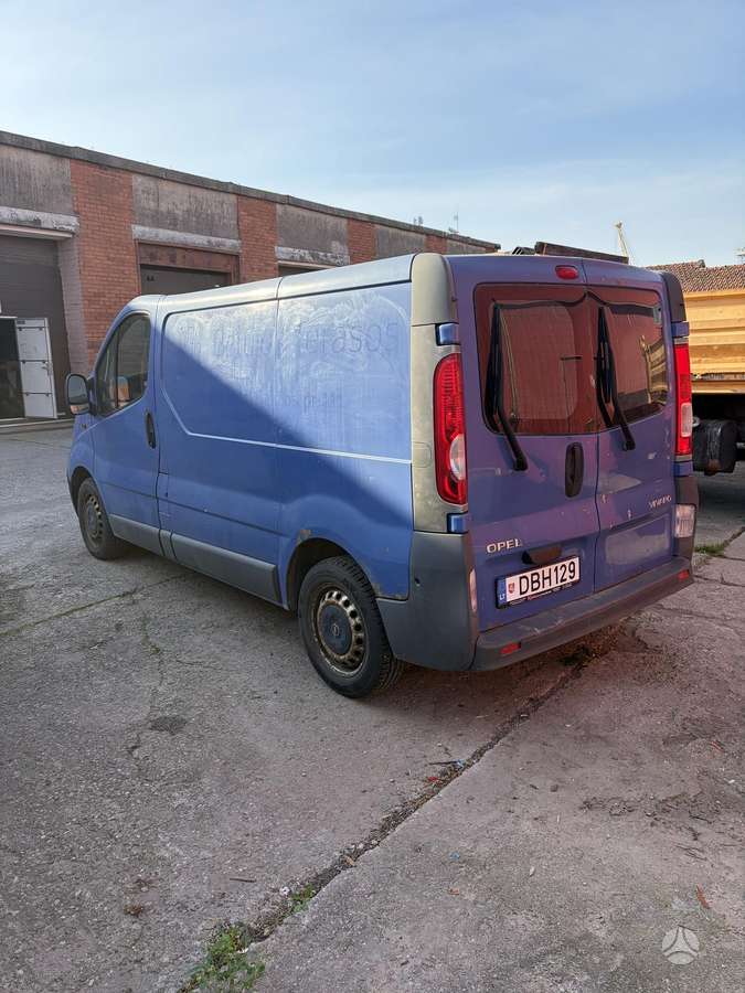 Opel Vivaro 2007 — engine 1995 cm³, 90 HP (66kW)