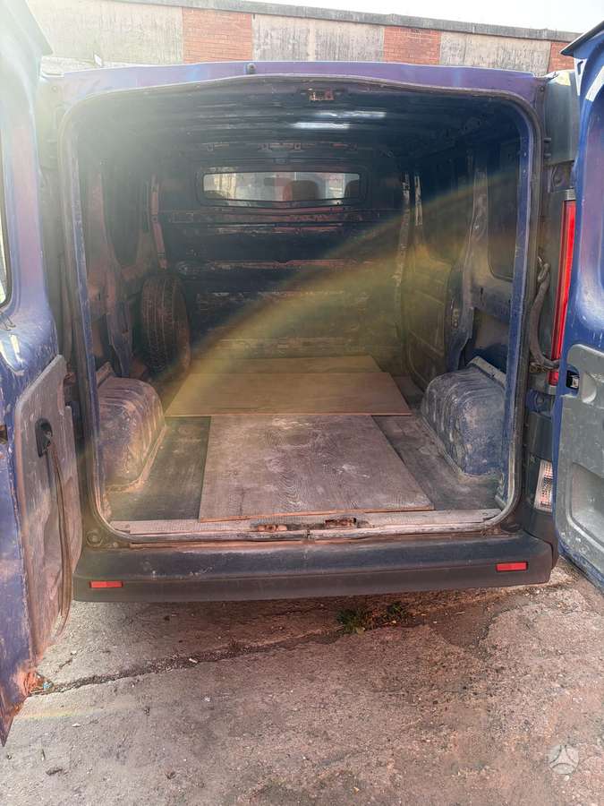 Opel Vivaro 2007 — photo 5