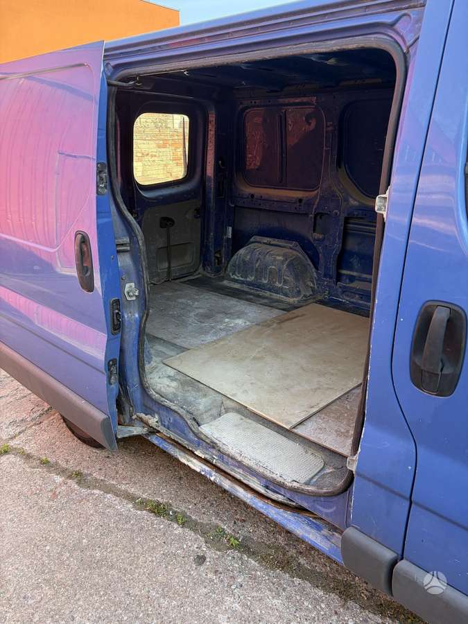 Opel Vivaro 2007 — photo 6