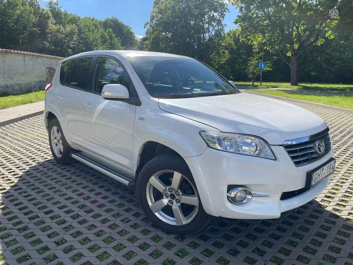Toyota RAV4 2010 — photo 5