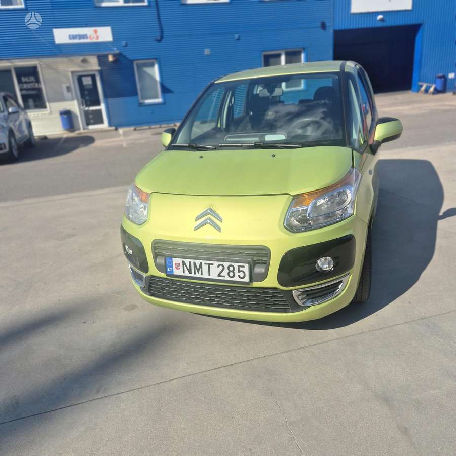 Citroen C3 2010 — rear view