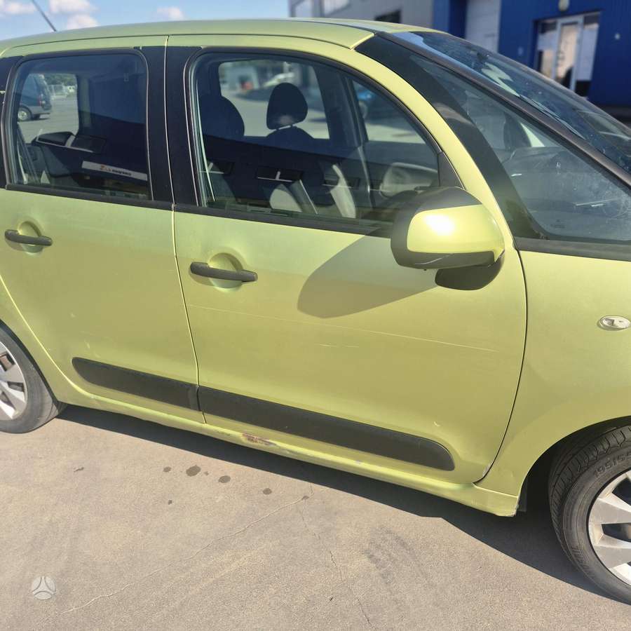 Citroen C3 2010 — engine 1397 cm³, 95 HP (70kW)