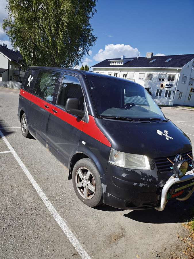 Volkswagen Transporter 2006 — interior