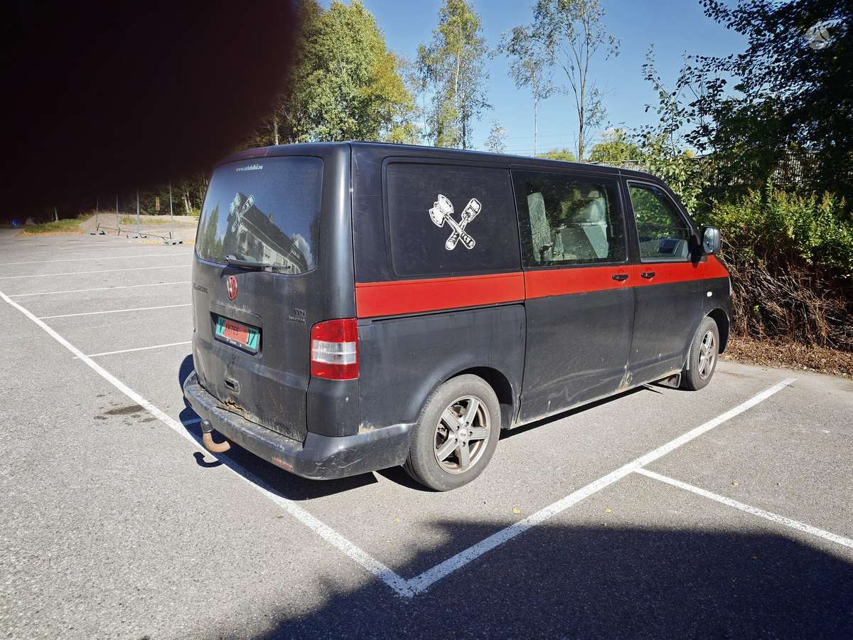 Volkswagen Transporter 2006 — engine 2500 cm³, 131 HP (96kW)