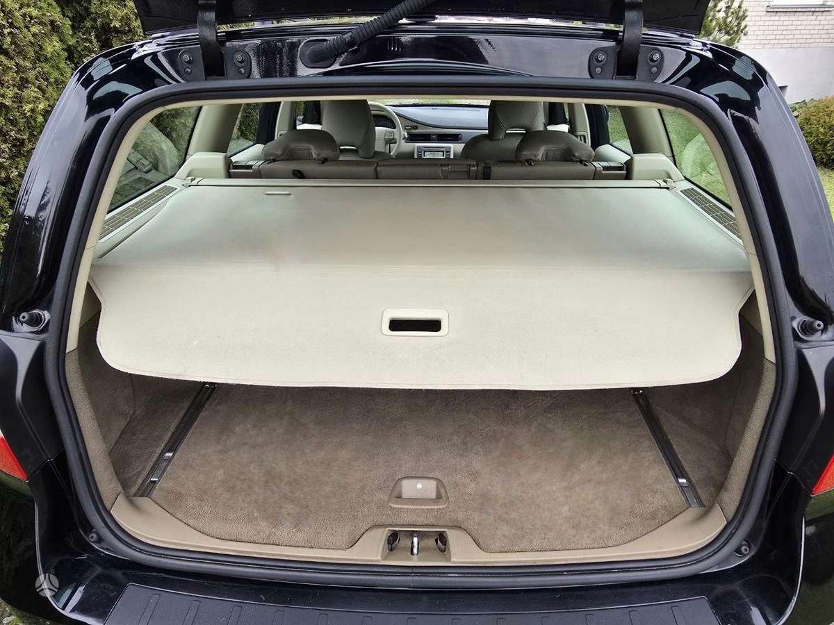 Volvo V70 2008 — photo 11