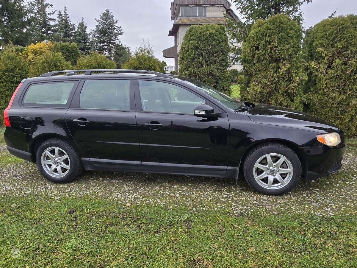 Volvo V70 2008 — engine 1997 cm³, 136 HP (100kW)