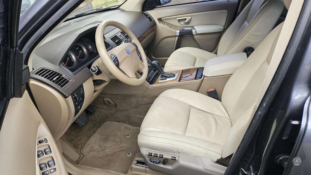 Volvo XC90 2008 — photo 10