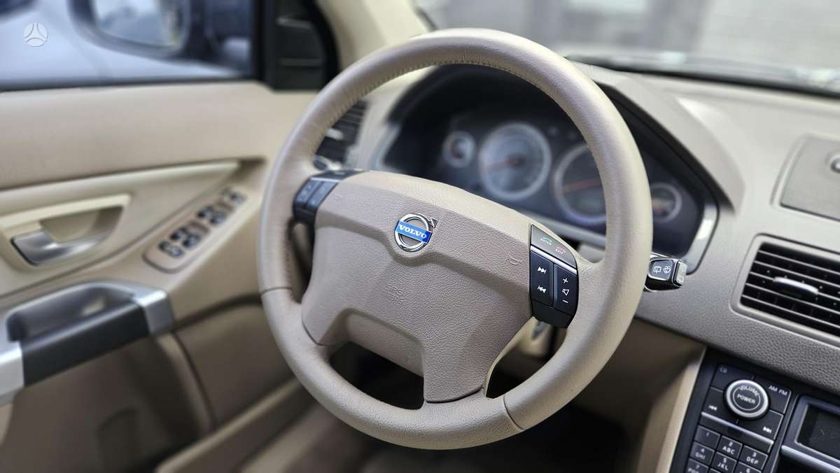 Volvo XC90 2008 — photo 17