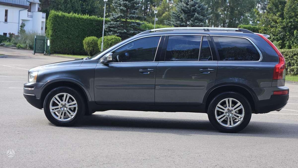Volvo XC90 2008 — rear view