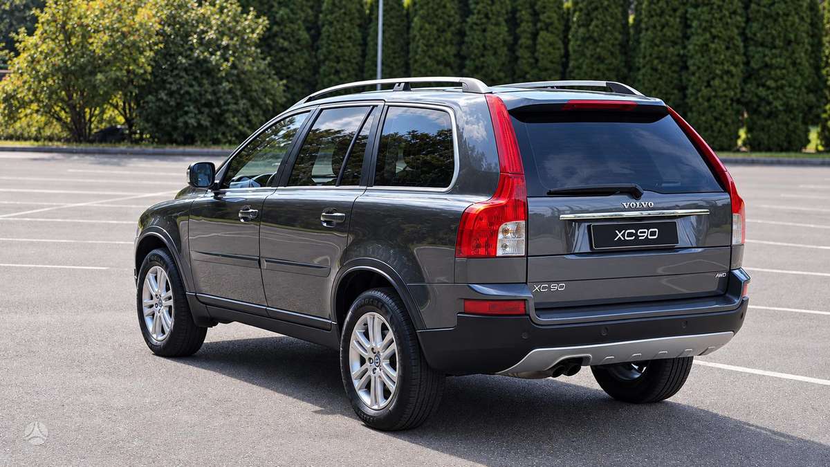 Volvo XC90 2008 — interior