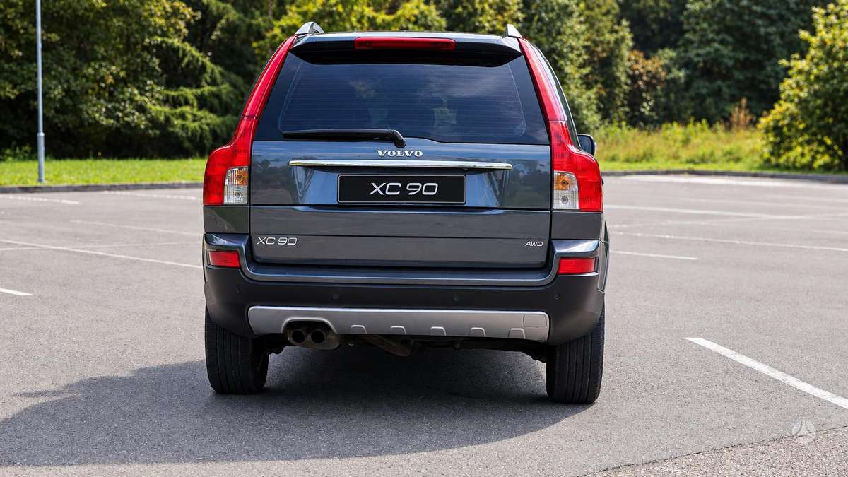 Volvo XC90 2008 — engine 2401 cm³, 185 HP (136kW)