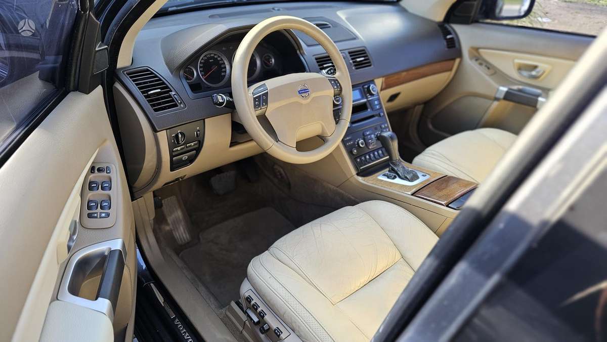 Volvo XC90 2008 — photo 9