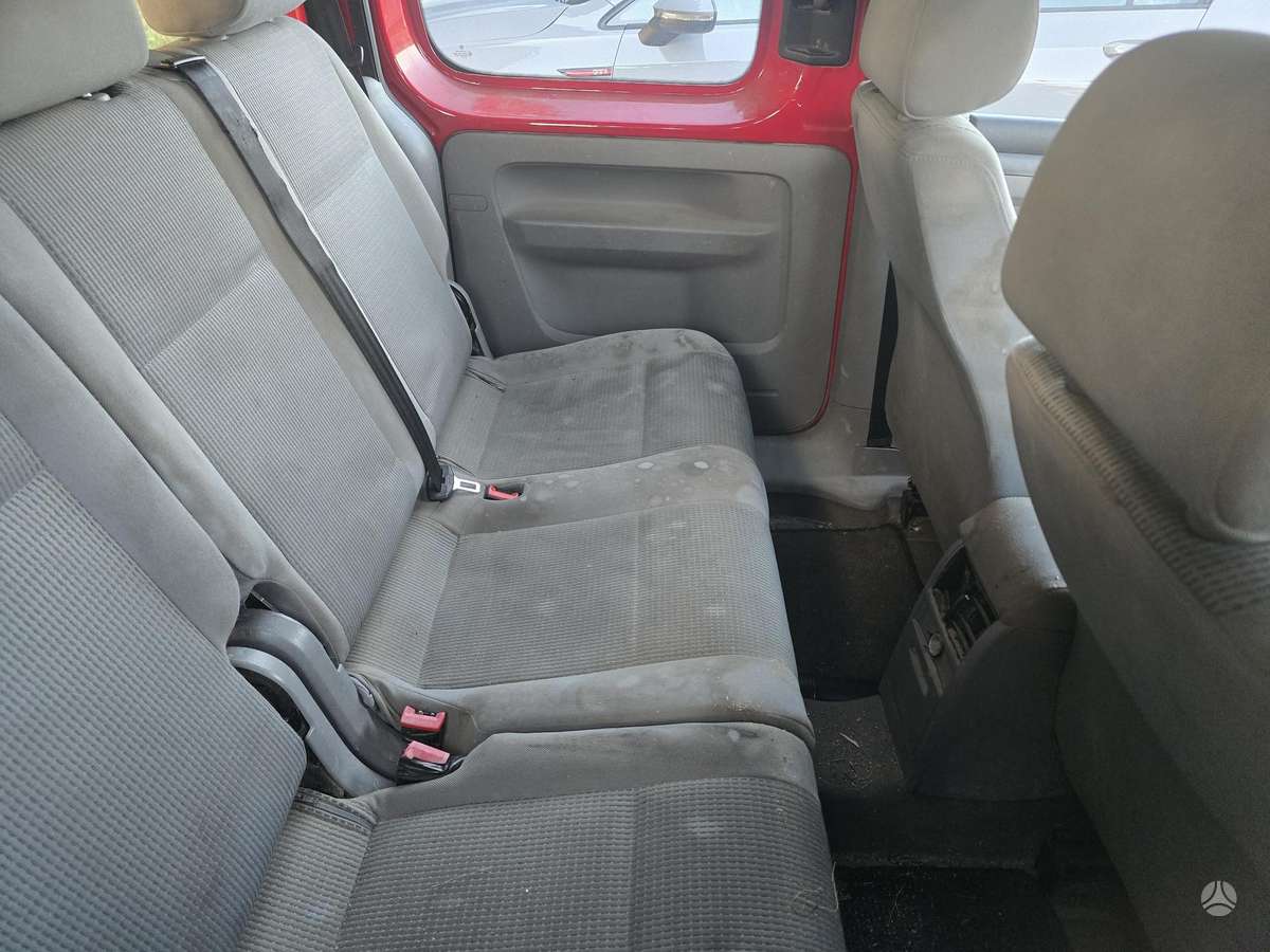 Volkswagen Caddy 2004 — photo 7